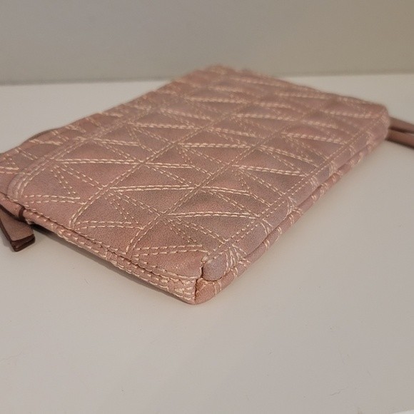 5/$25 Nicole Miller NY Quilted Wristlet - Picture 5 of 6